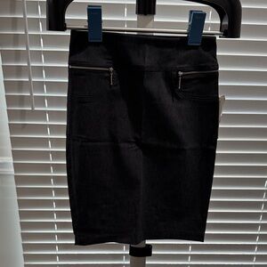 Joe B Black Pencil Skirt with Zip Pocket Details- stretch